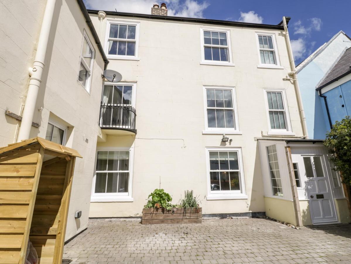 Laurel House Villa Whitby Bagian luar foto