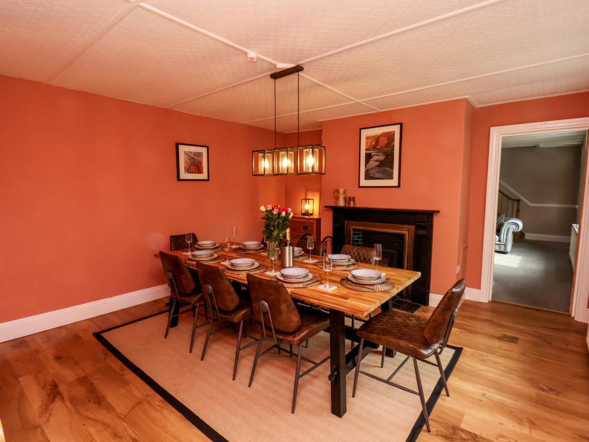 Laurel House Villa Whitby Bagian luar foto